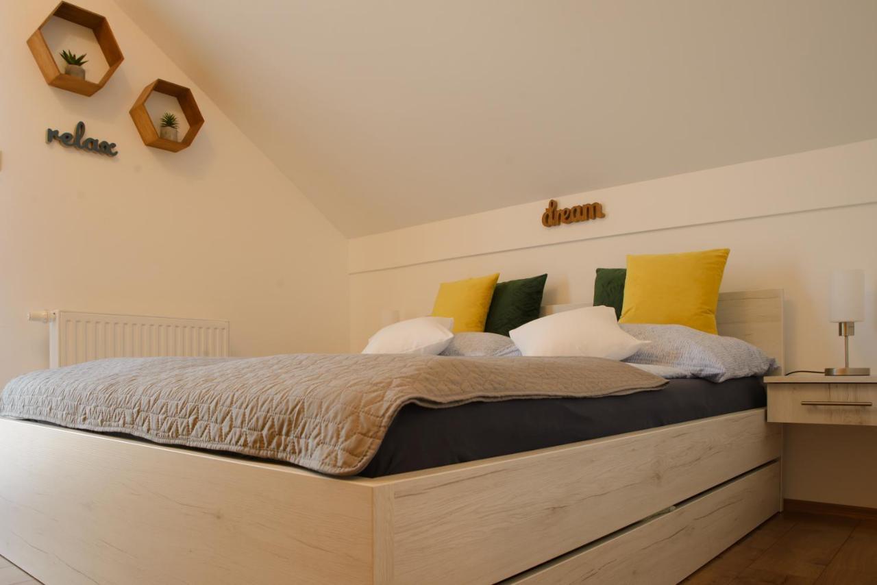 Eliza 1 Birdland Golf Apartman Bük المظهر الخارجي الصورة