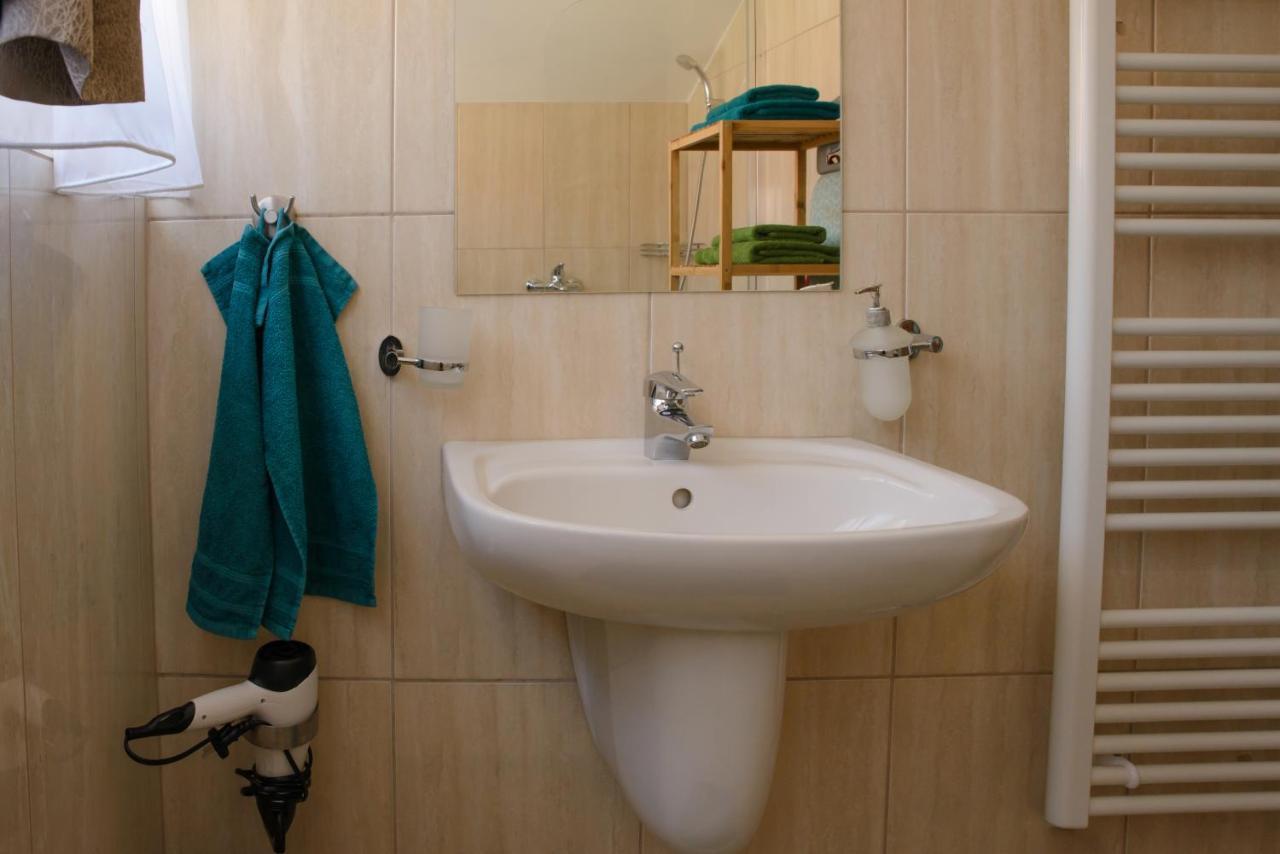 Eliza 1 Birdland Golf Apartman Bük المظهر الخارجي الصورة
